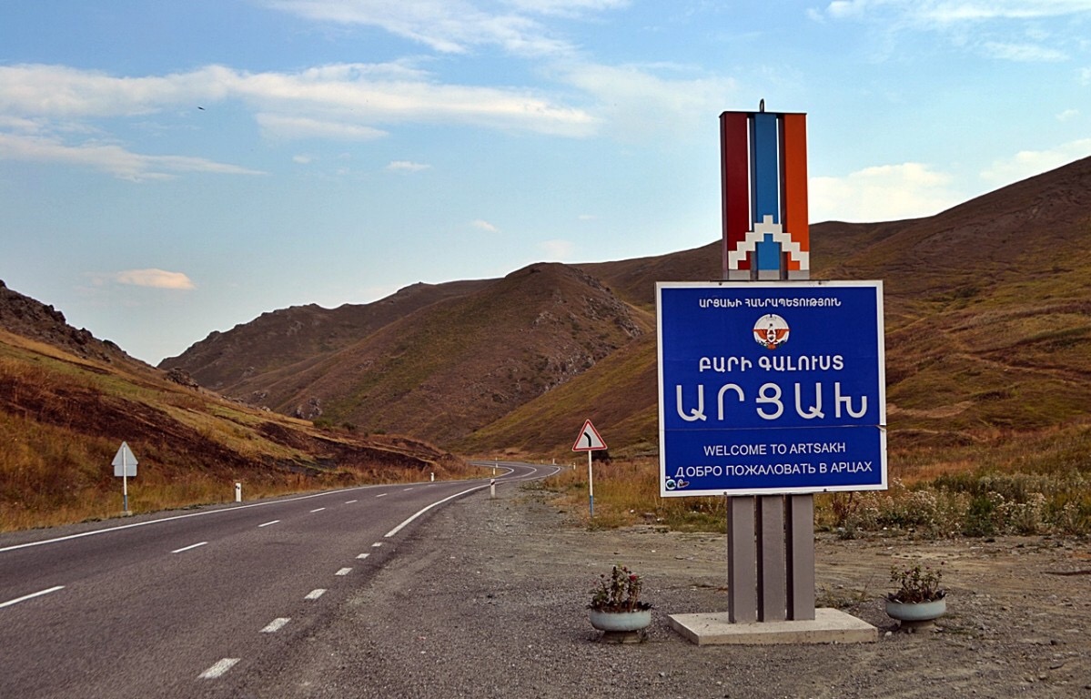 Вице-спикер парламента Армении: Вопрос о сдаче территорий никогда не стоял в повестке новых властей Армении 