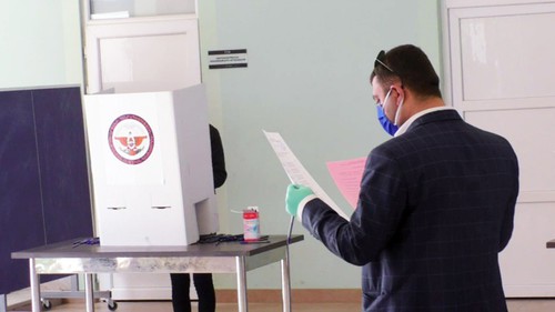 Явка избирателей на выборах президента Арцаха к 17:00 составила 37,5% 