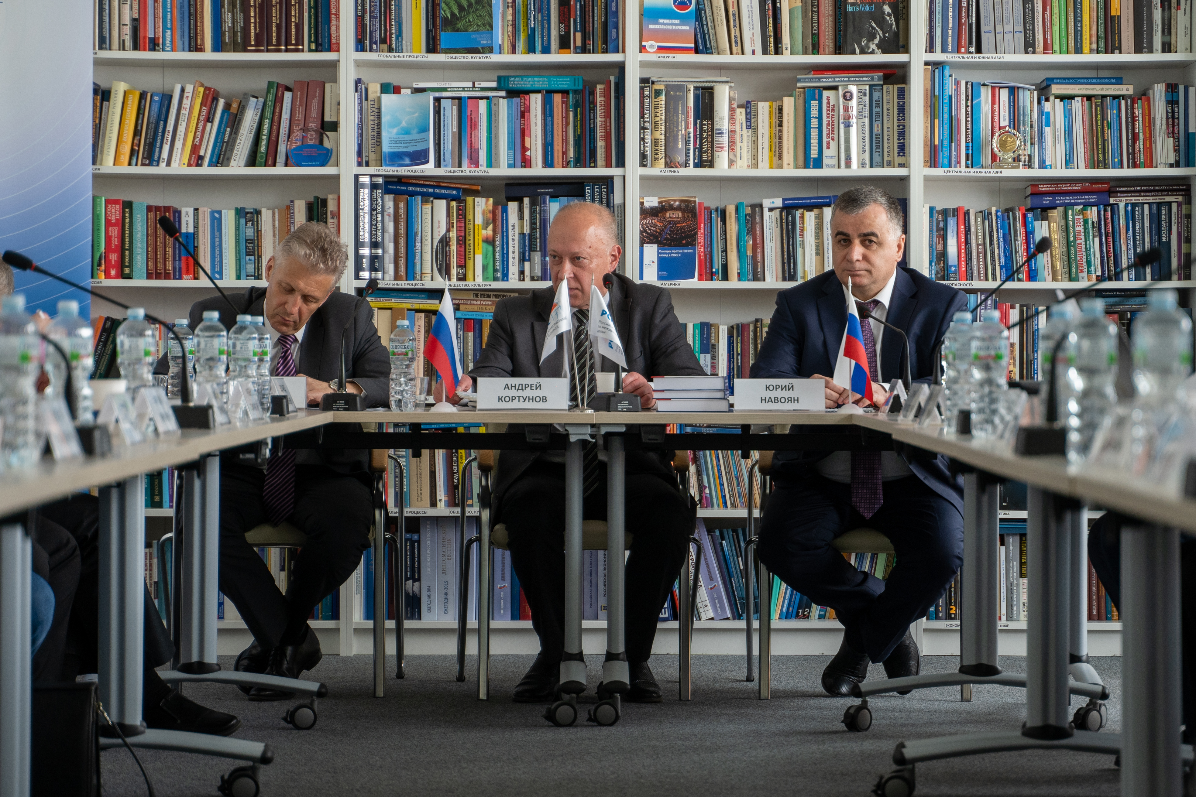Юрий Навоян: три фундаментальные проблемы негативно влияют на взаимное восприятие и двусторонние отношения между Россией и Арменией 