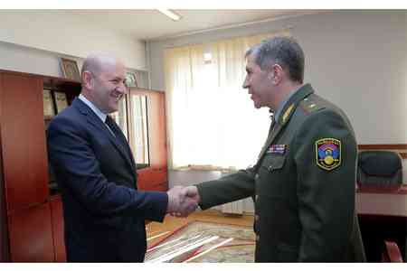В Ереване находится военная делегация РФ 