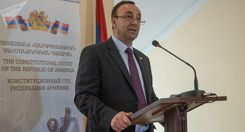 Грайр Товмасян уверен, что в Конституционном суде нет кризиса 