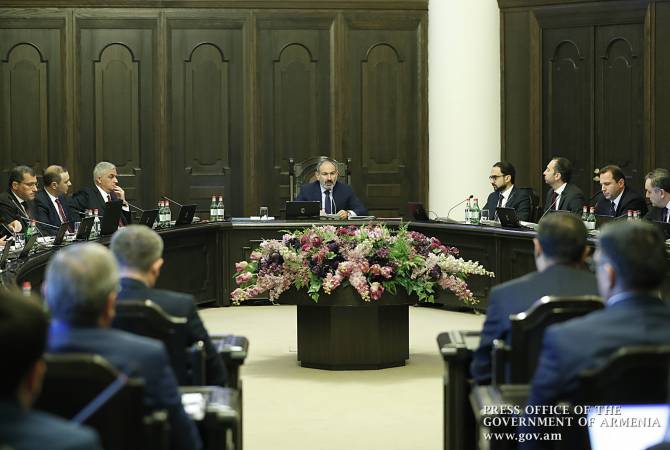 Пашинян принял новоназначенных глав СНБ и Полиции: За эти 6 месяцев переломных изменений не было 