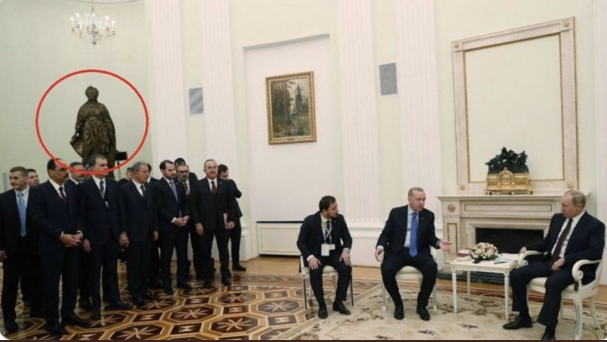 Путин посадил Эрдогана под статуей Екатерины, которая много раз побеждала Османскую империю 