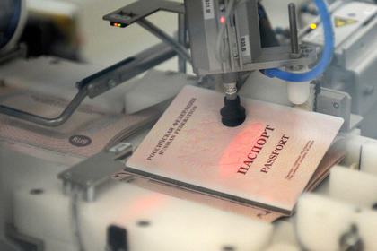 Россиянам будут выдавать генетические паспорта, чтобы "защитить" от биологической войны 