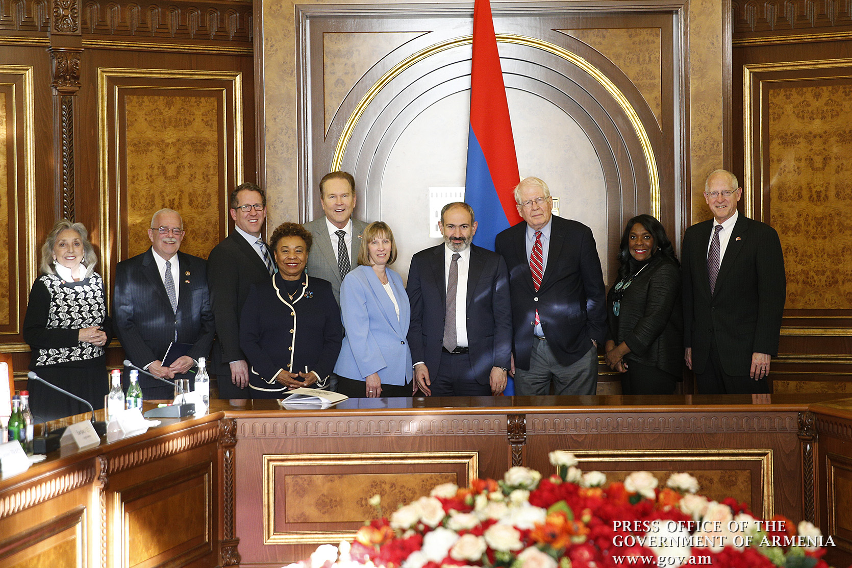 Премьер-министр Армении принял делегацию конгрессменов США 