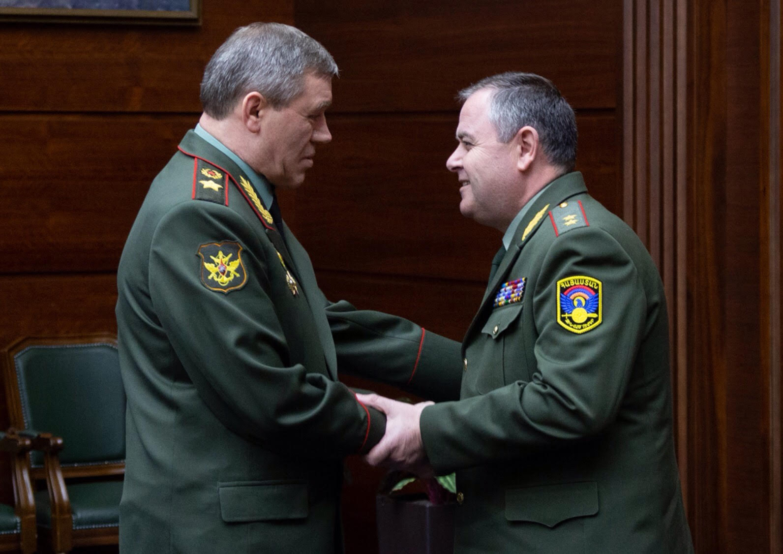 Начальник Генерального штаба Вооруженных Сил России поблагодарил Армению за участие в восстановлении мирной жизни в Сирии 