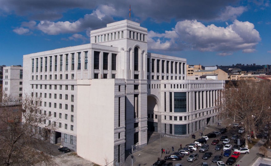 МИД: Армения категорически осуждает шаги Азербадйжана в направлении обострения ситуации 