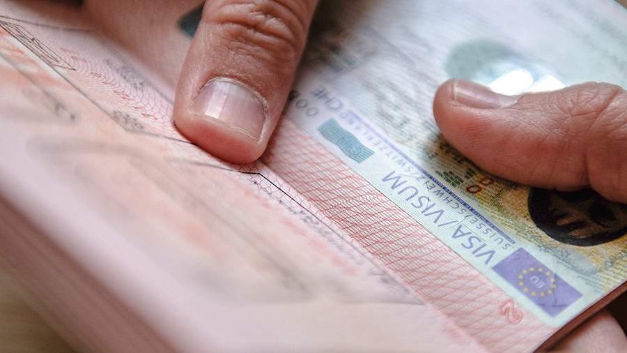 Власти Германии и Франции выступили против запрета на выдачу шенгенских виз россиянам 