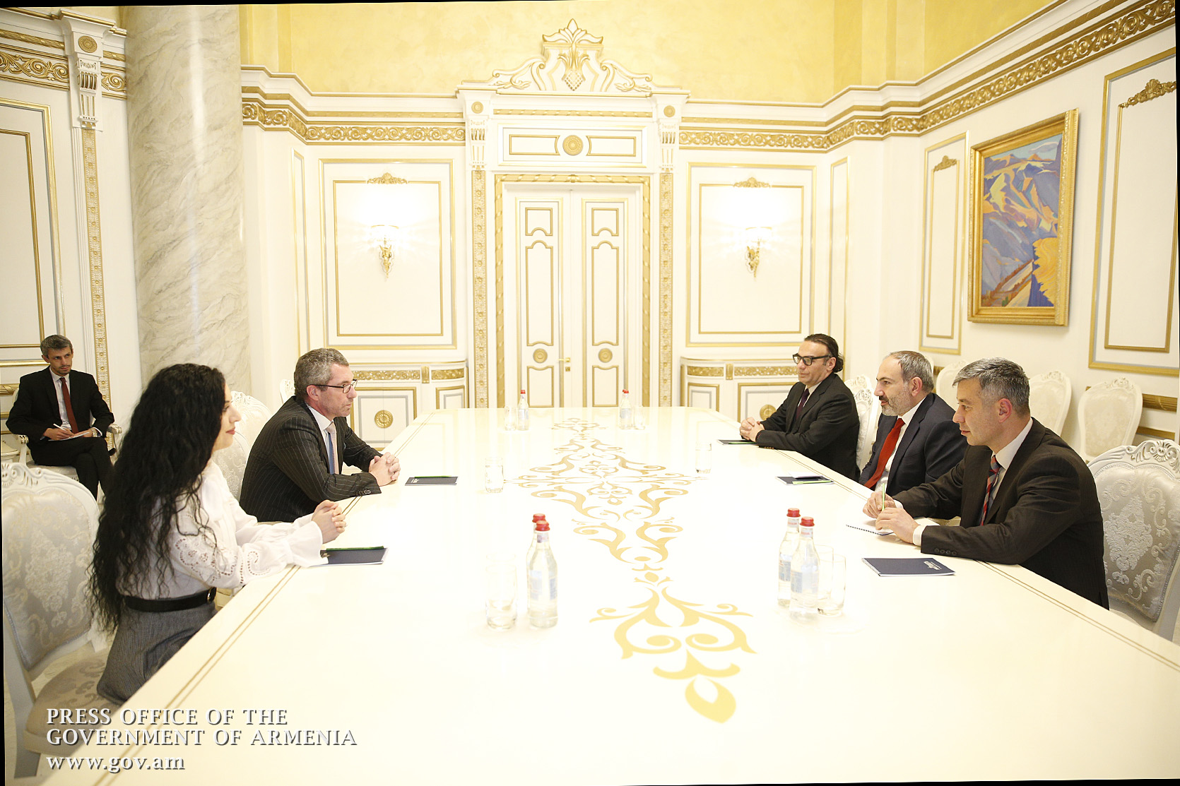 Никол Пашинян обсудил урегулирование карабахского конфликта с известным проармянским европарламентарием 