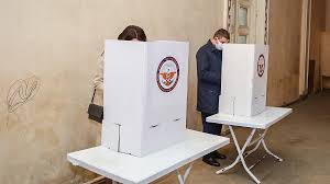 В выборах в Арцахе на 17:00 приняли участие 63,8% избирателей 