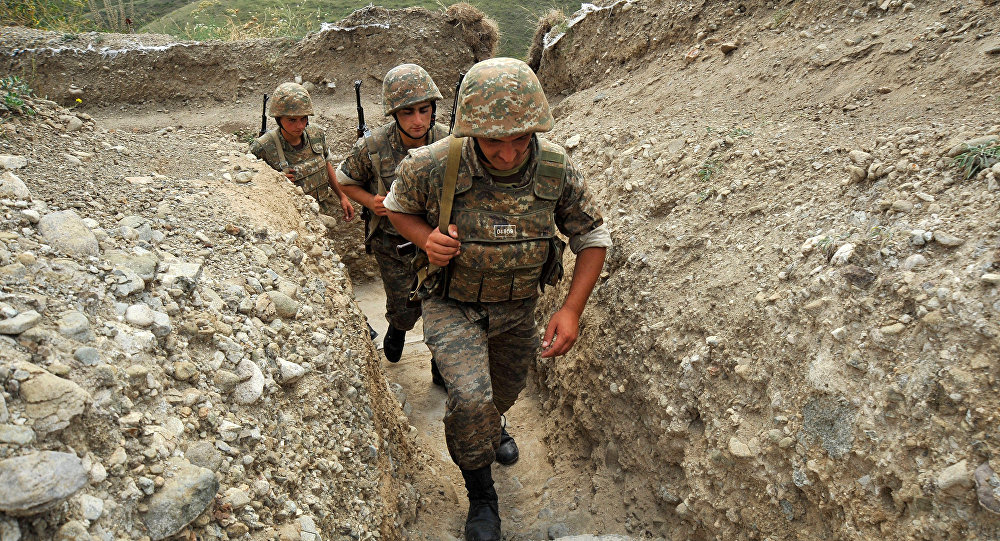 Граждане Армении из всех государственных институтов больше всего доверяют армии 