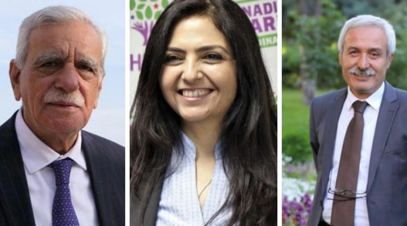 Оппоненты Эрдогана - мэры Диярбакыра, Вана и Мардина отстранены от своих должностей 