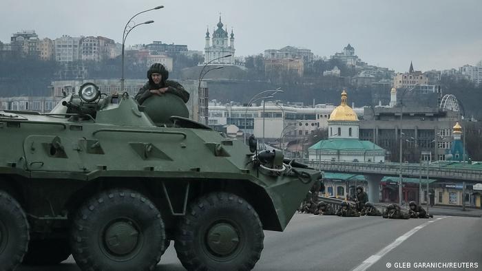 Минобороны России опровергло отсутствие путей эвакуации из Киева   