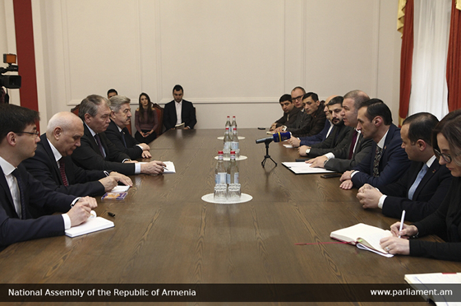 Встреча Мелкумян-Калашников. Ереван и Москва нацелены на стимулирование сотрудничества на международных парламентских площадках 