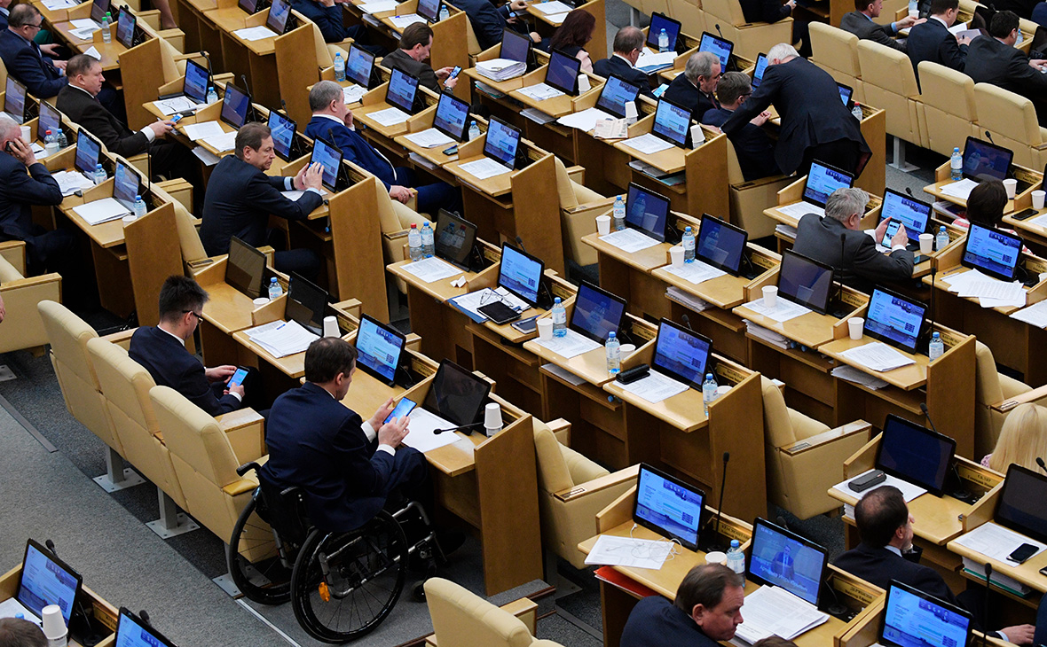 В Госдуму внесут поправку о досрочных парламентских выборах  