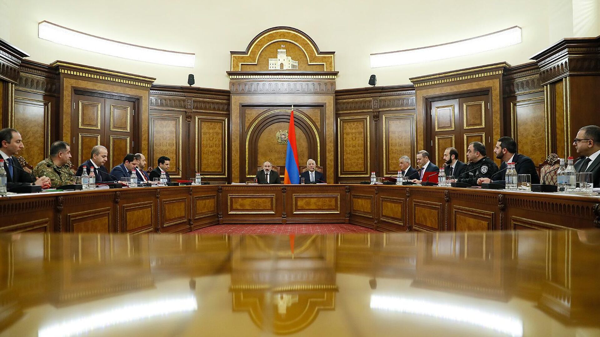 Пашинян созвал заседание Совбеза Армении 