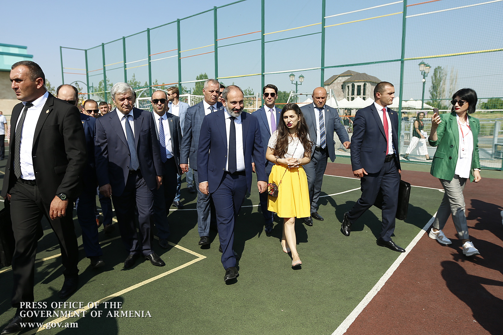 Никол Пашинян поздравил жителей Масиса с открытием современного парка и спорткомплекса 