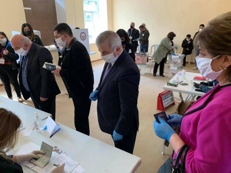 По состоянию на 14:00 в Арцахе проголосовало 48% избирателей 