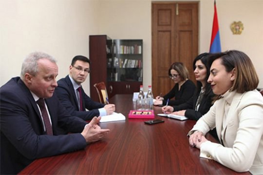 Лена Назарян обсудила с российским послом вопрос взаимодействия на международных площадках 