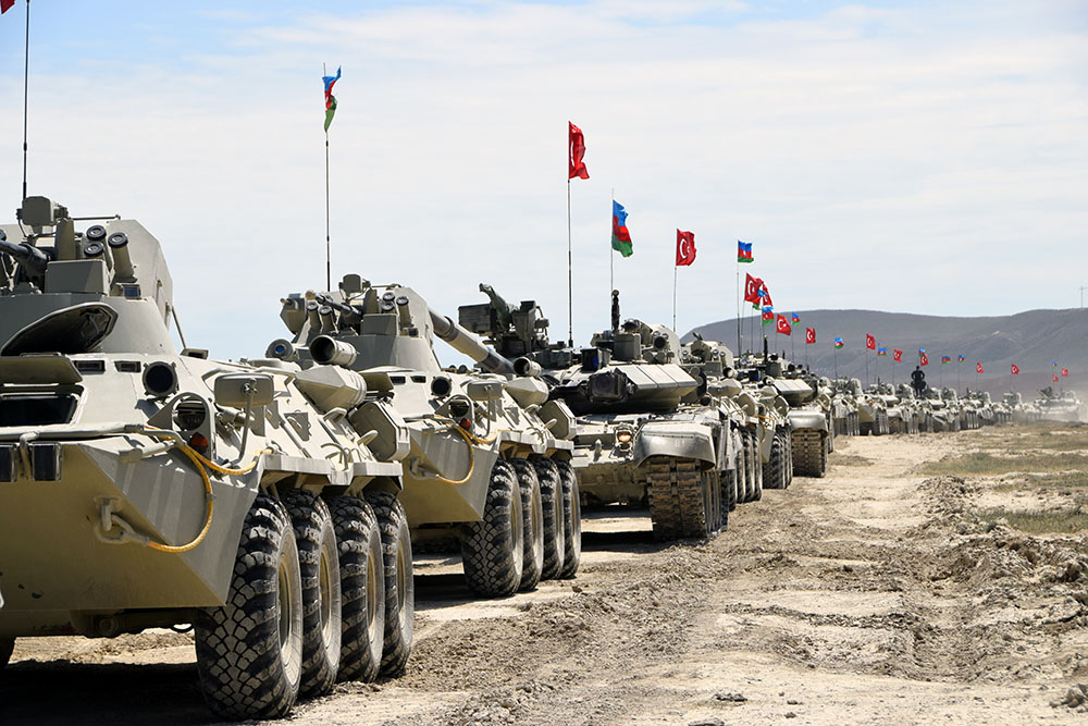В Баку пройдут совместные военные учения Азербайджана, Турции и Грузии 