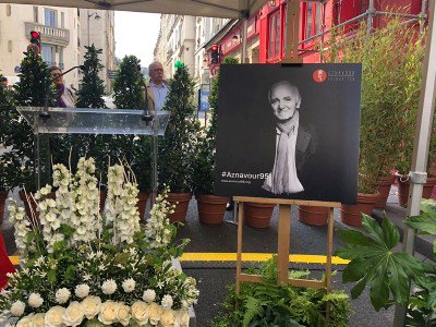 В Париже установили мемориальную доску в преддверии 95-летия Шарля Азнавура 