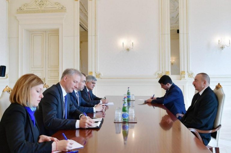 Алиев заявил, что формат переговоров по Арцаху не может быть изменен 