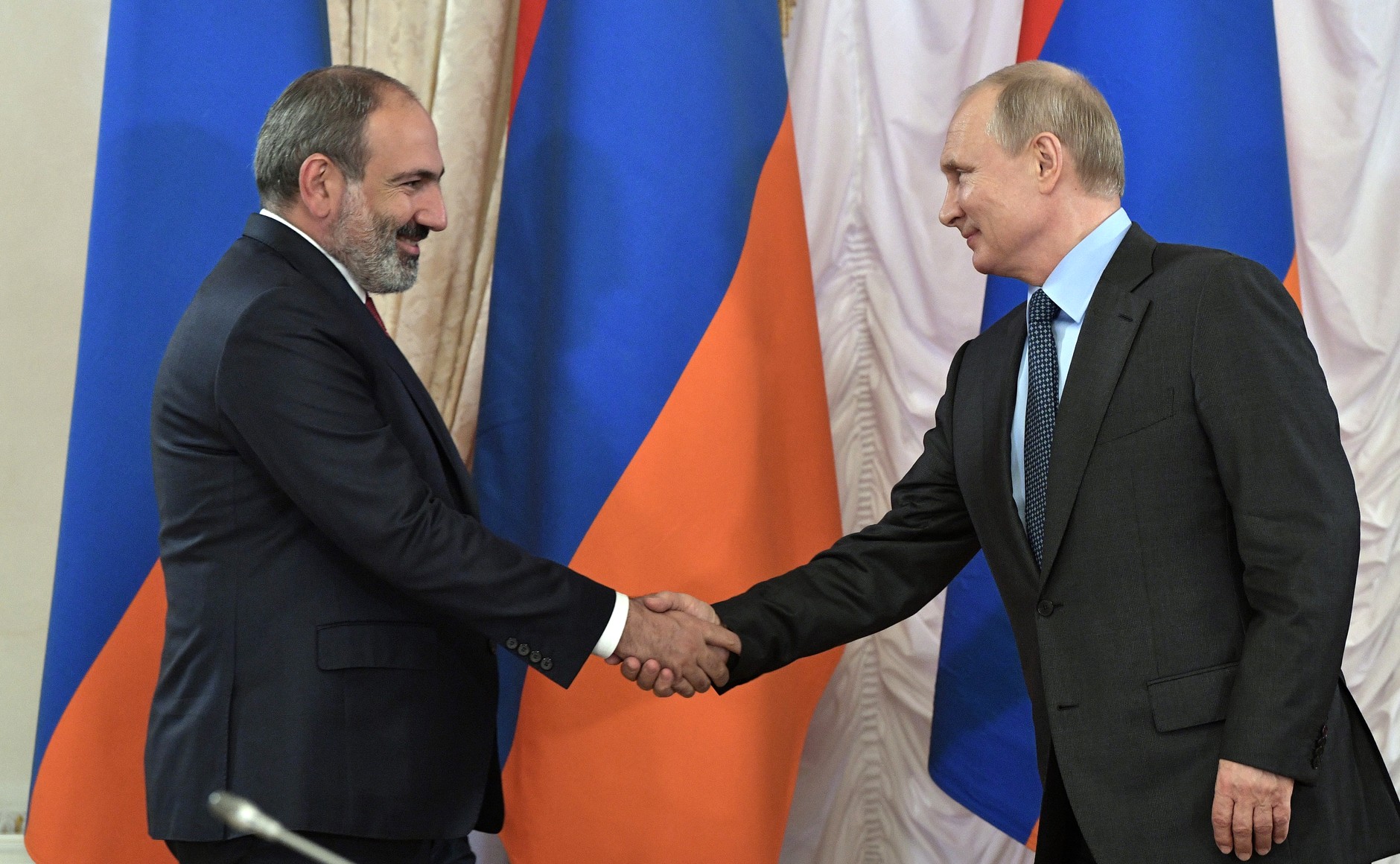 Пашинян на встрече с Путиным: повсюду в Армении, в столице и туристических центрах – повсюду можно услышать русскую речь. Очень приятно 