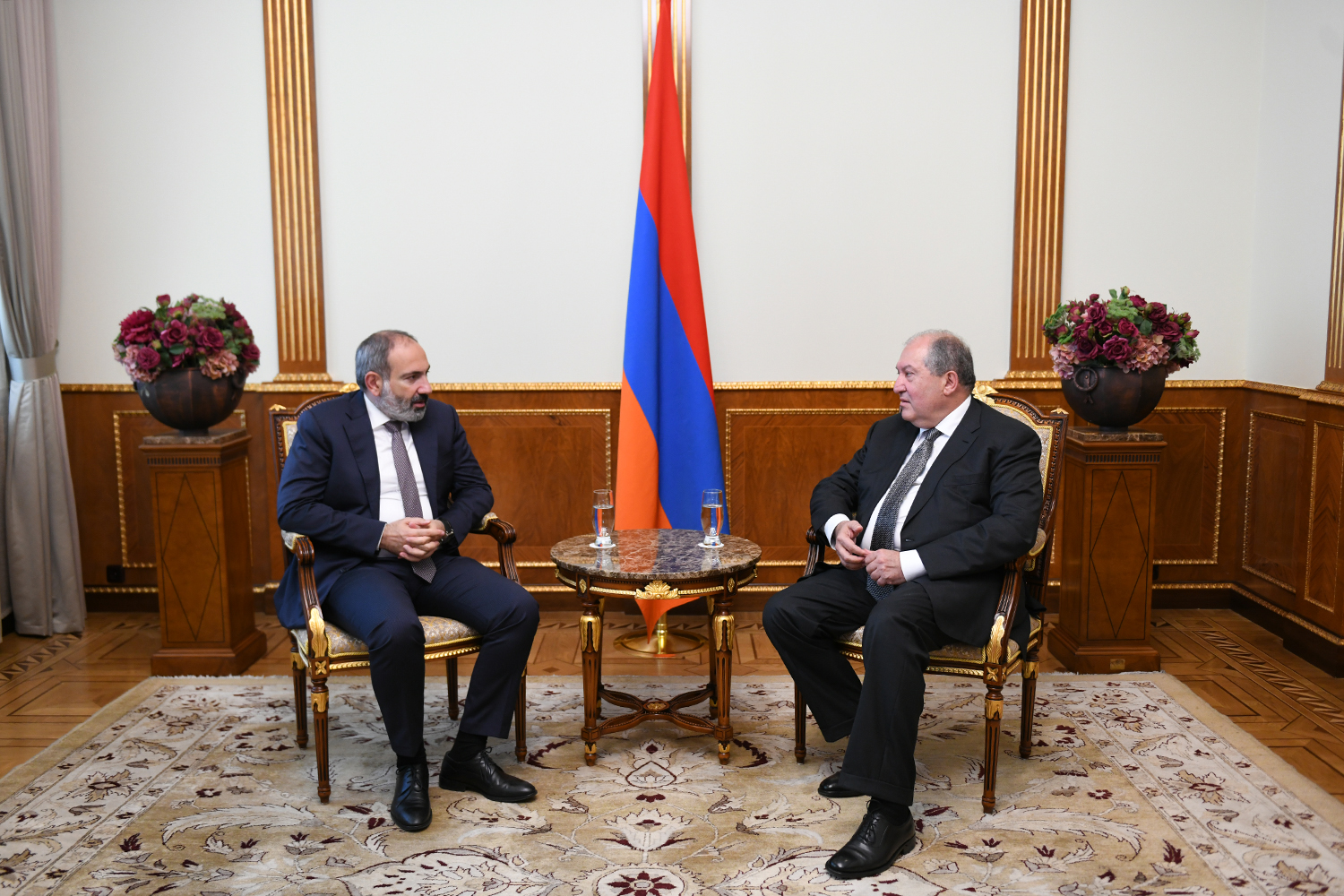 Президент и премьер-министр Армении обсудили текущие вопросы развития страны 