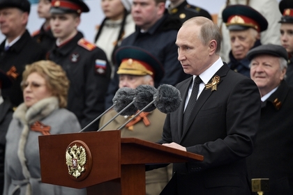 Путин поздравил лидеров и граждан стран СНГ с Днем Победы 