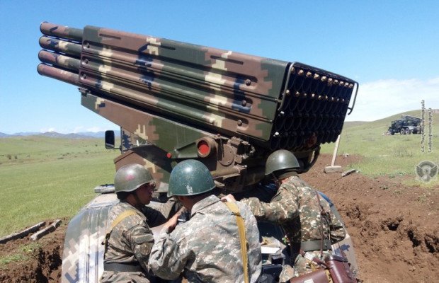 Артиллерийские учения ВС Армении с участием систем «Град» 