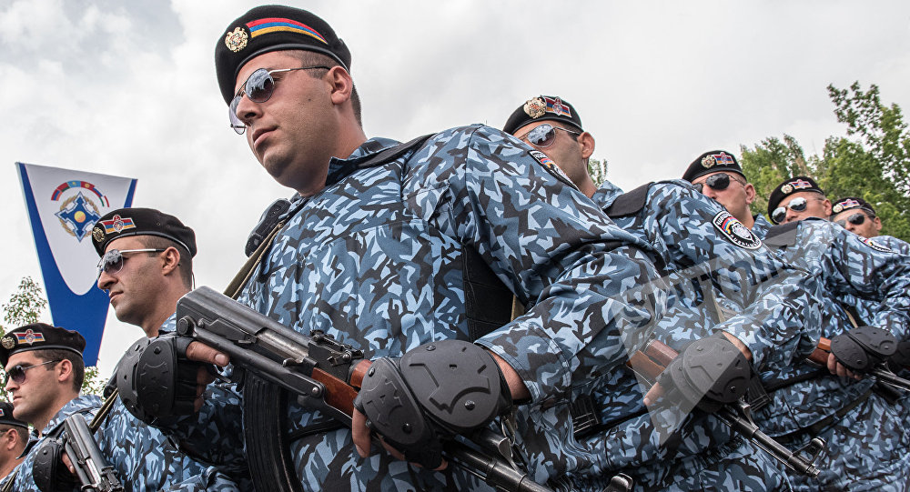 СНБ: Армянские спецназовцы вернулись из Чечни с кубком 