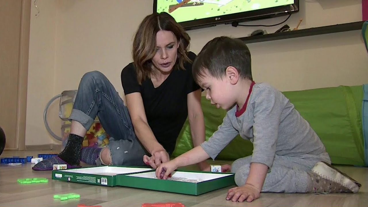 Четырехлетний мальчик-вундеркинд из Казани знает буквы 40 азбук, включая армянские 