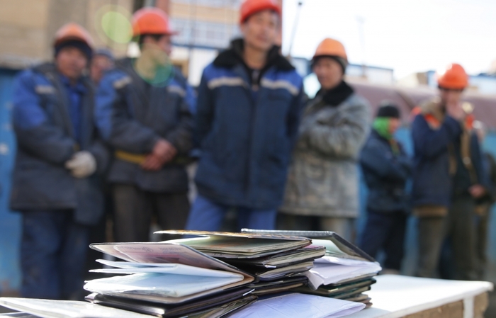 В Якутии ограничили право на работу для мигрантов. Как это коснется граждан Армении? 