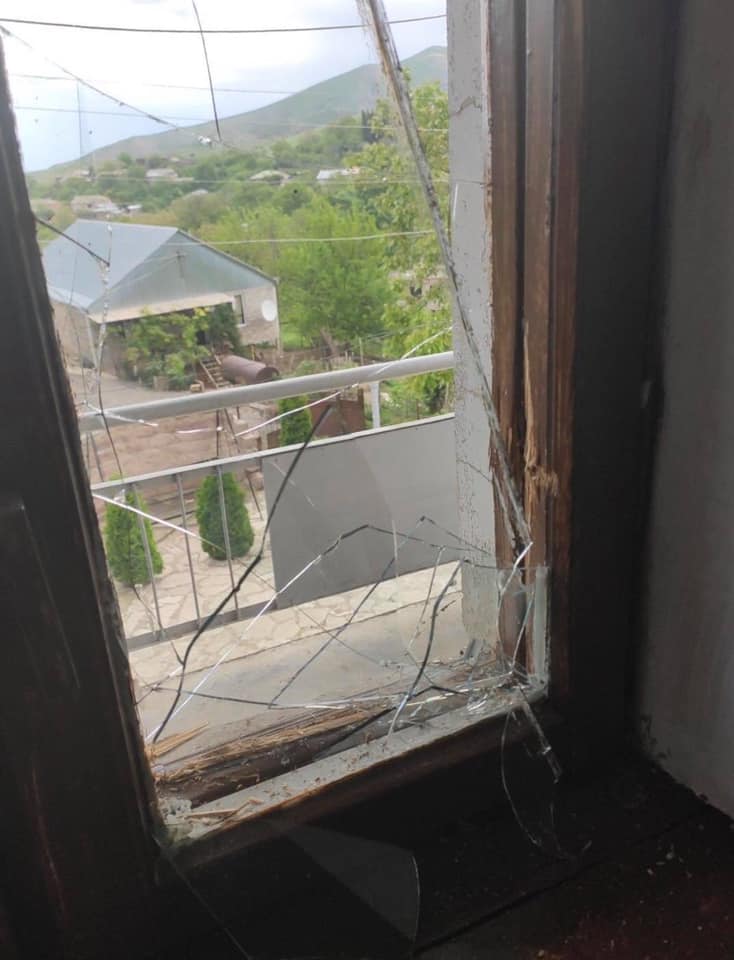 Азербайджанские ВС обстреляли дома мирных жителей в Тавуше 