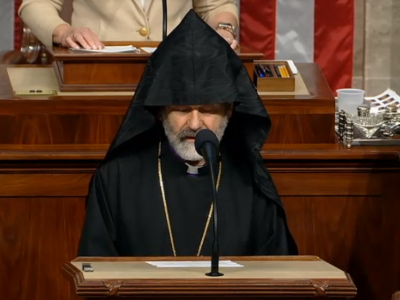 Армянский Архиепископ прочел молитву в Палате представителей США 