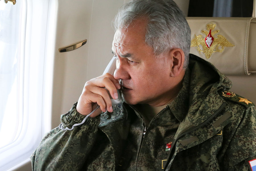 Шойгу обсудил с главой Пентагона ситуацию на Украине  