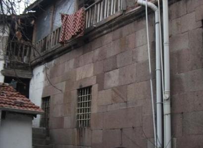 В Анкаре выставили на продажу армянскую церковь 