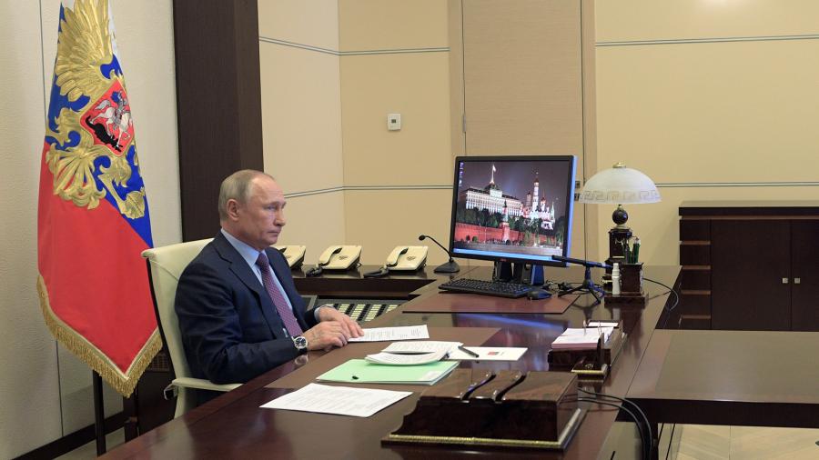 Путин подписал указ о продлении нерабочих дней из-за коронавируса 