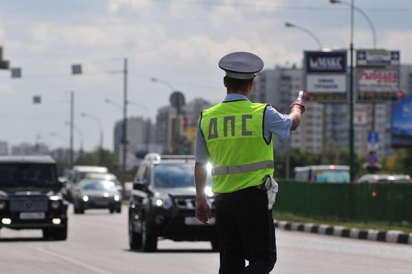 Коммерсант: в России будут штрафовать нарушителей с иностранными номерами. Армянские водители на втором месте 