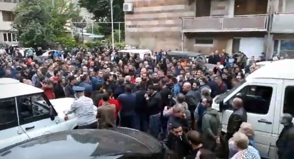 Следственный комитет Армении пояснил причины инцидента в Каджаране 