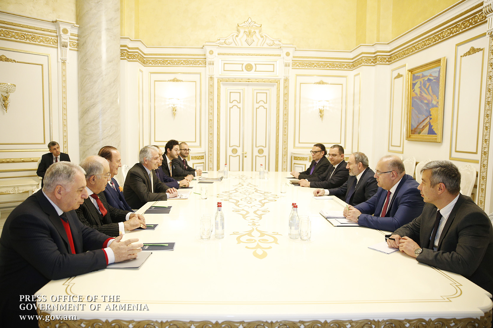 Армянские бизнесмены из диаспоры представили инвестпрограммы премьеру Армении 