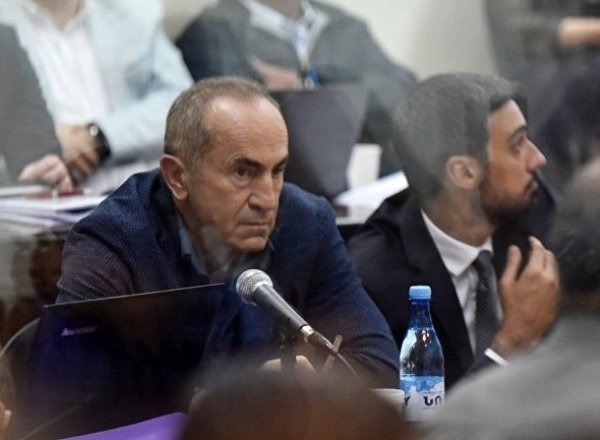 КС Армении отклонил рассмотрение заявления Роберта Кочаряна 