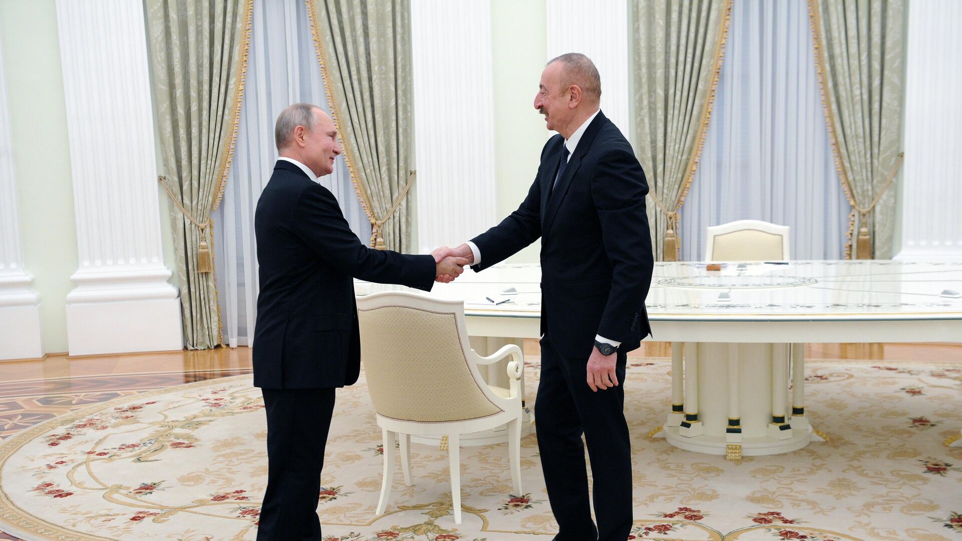 Песков: Путин и Алиев обсудят ситуацию на армяно-азербайджанской границе 