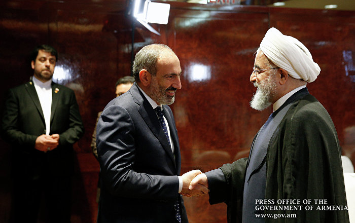 Главы Армении и Ирана поговорили по телефону 