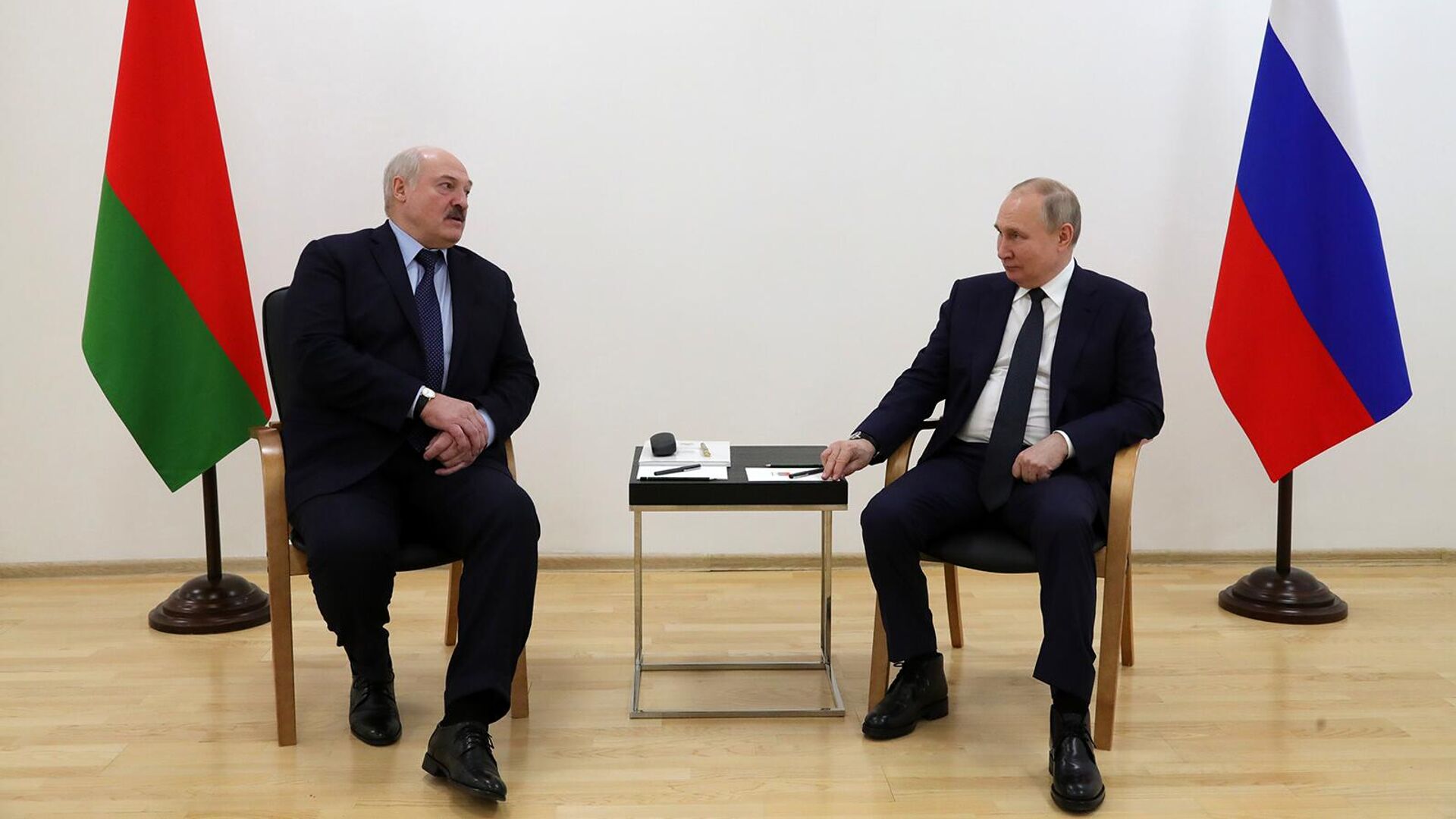 Путин и Лукашенко обсудили по телефону предстоящее заседание ОДКБ 