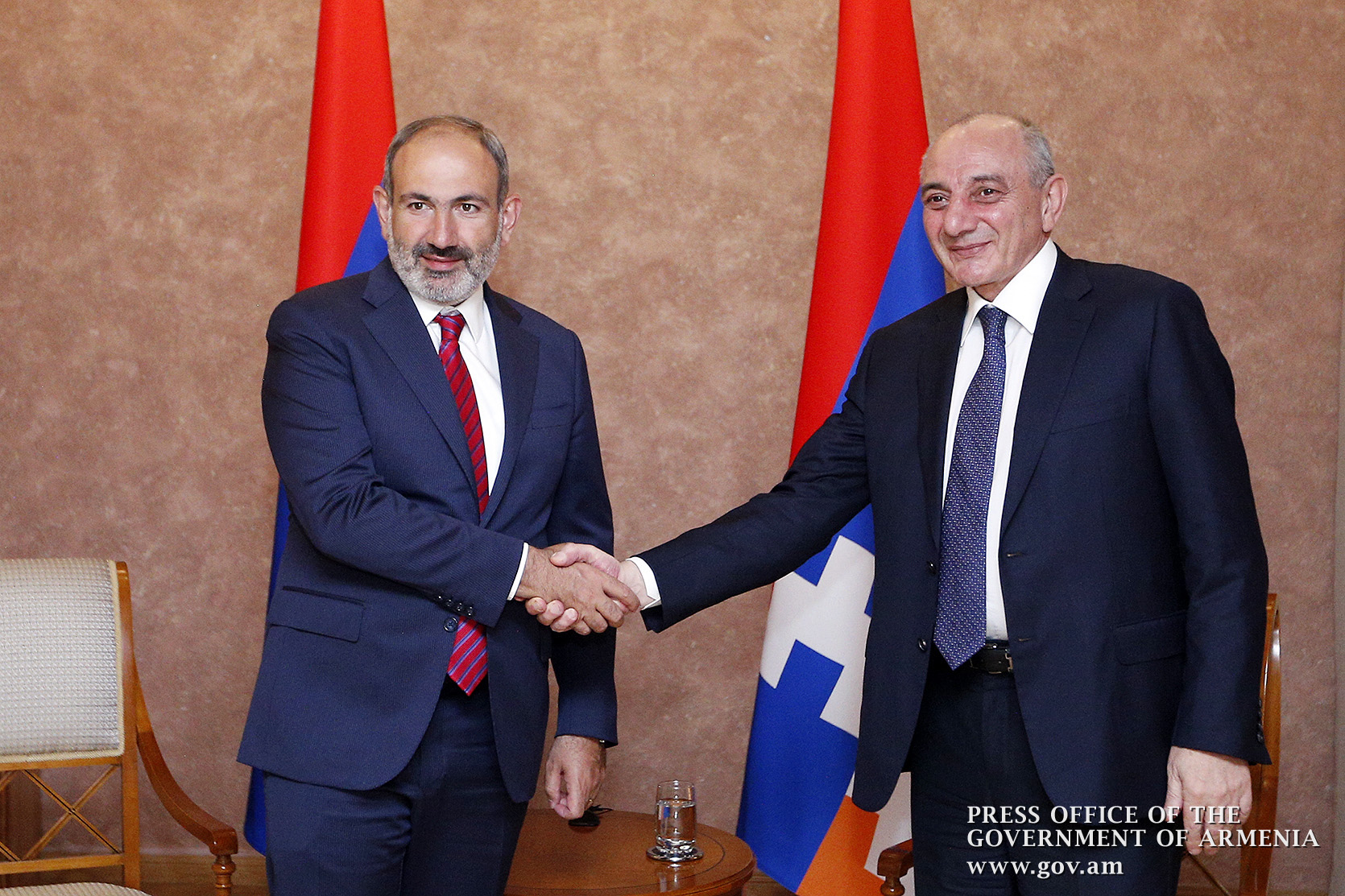 Никол Пашинян и Бако Саакян обсудили вопросы взаимодействия Арцаха и Армении 