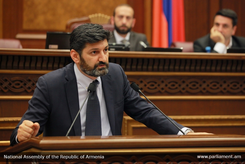 Администрация президента Армении получила письмо судьи КС Ваге Григоряна 