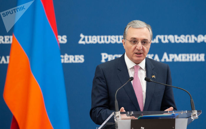 Глава МИД Армении поздравил всех празднующих Новруз 
