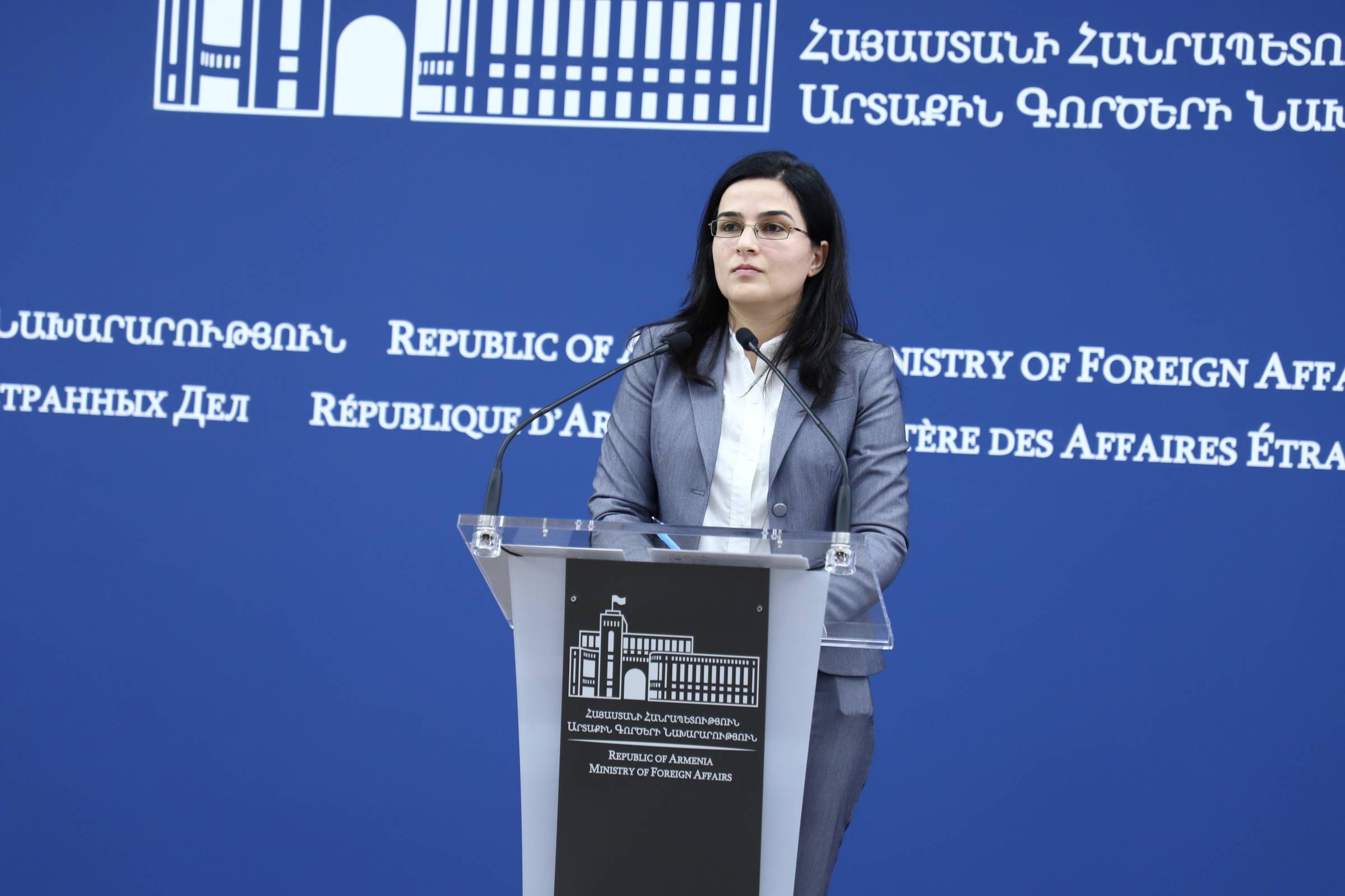 МИД: Армения не пойдет по пути, когда одной рукой стреляют, а другой - ведут переговоры 