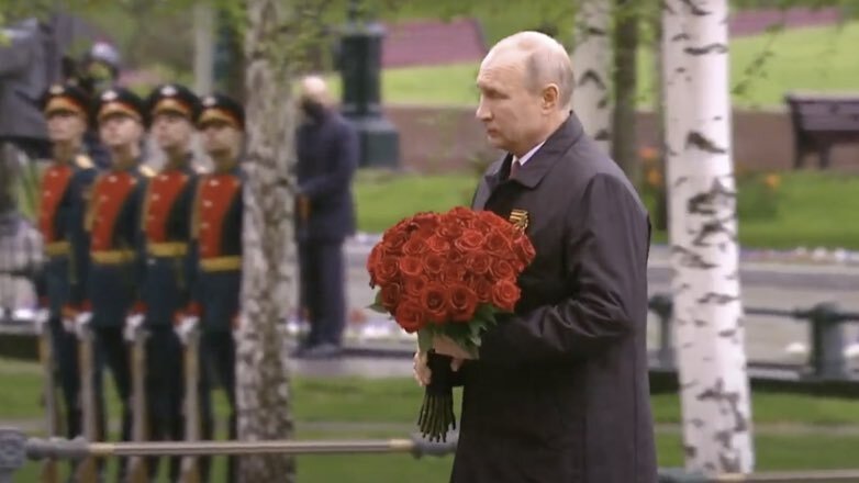 Путин пообещал широкое и торжественное празднование 75-летия Дня Победы 